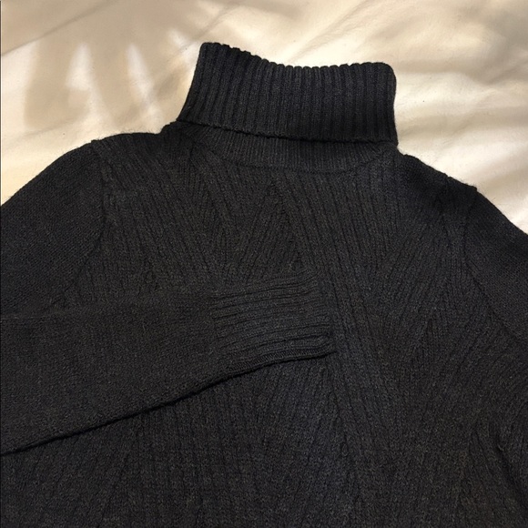 Vince turtleneck sweater - Picture 2 of 6